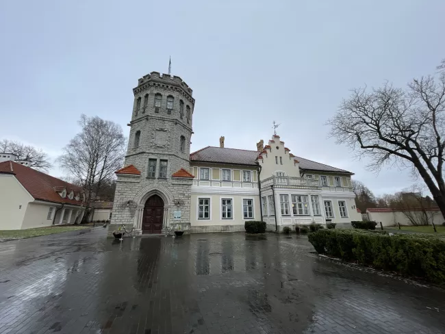 MAARJAMÄE PALACE